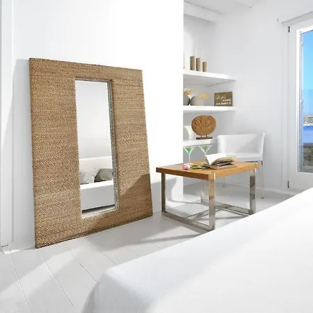 Villa Blanca Duo